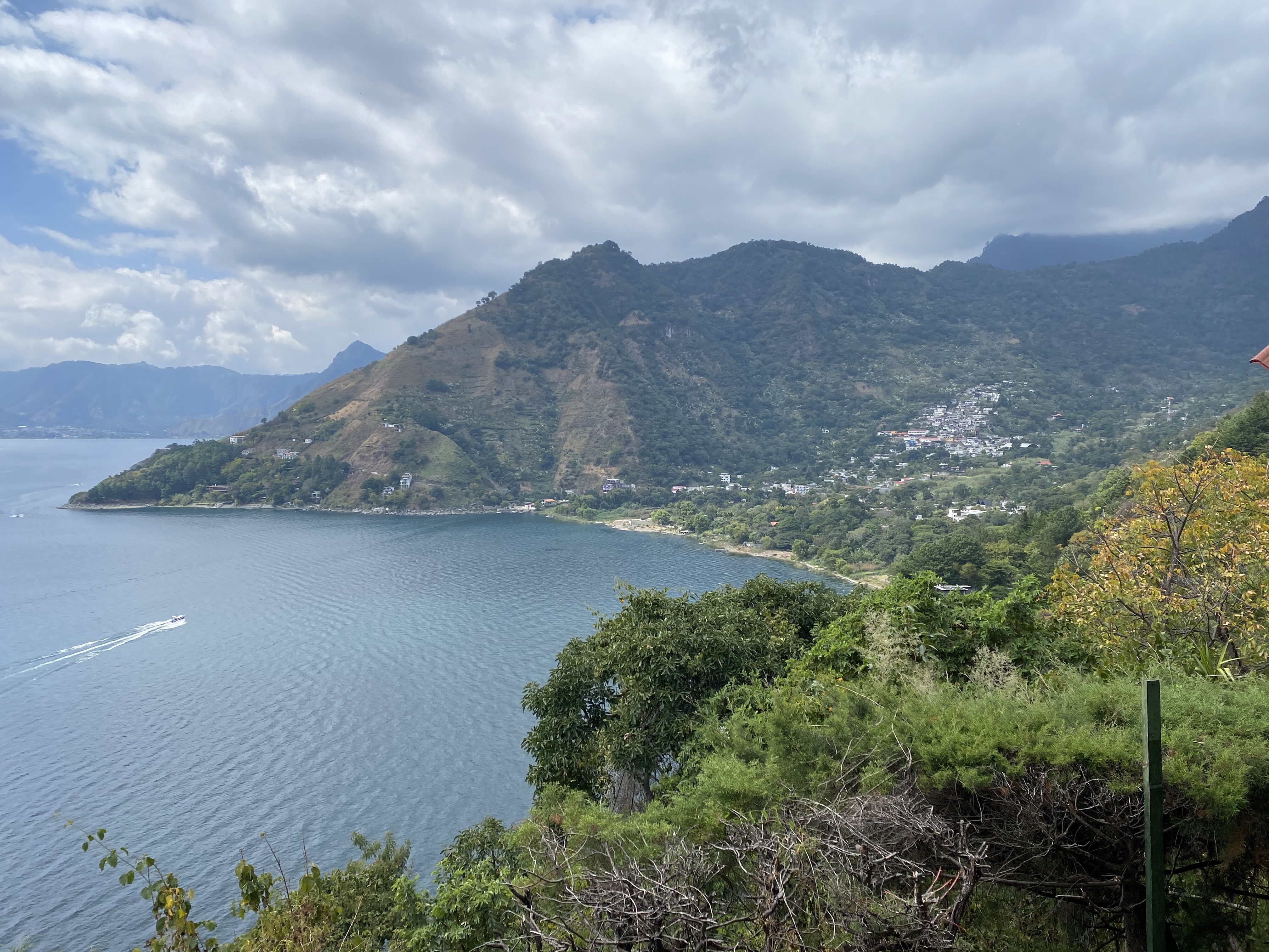 Tzununa village seen from above.
