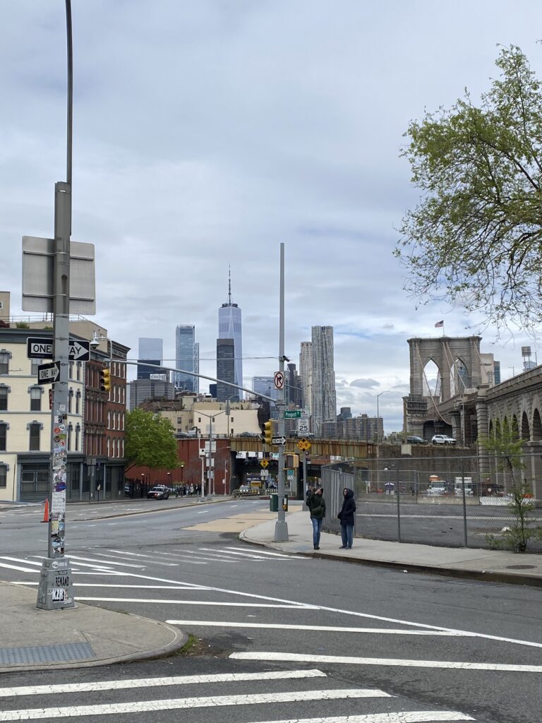 NYC skyline with One World Trade Center shown from Brooklyn.